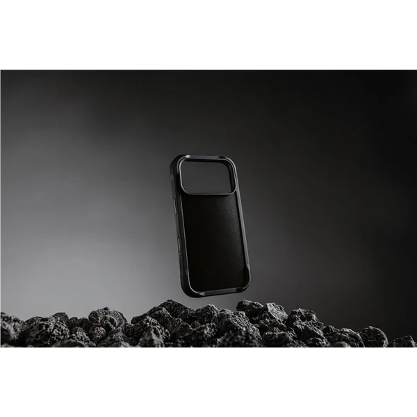 Nomad Rugged Leather Case (Horween) MagSafe kožený kryt iPhone 17 Pro Black - Pouzdra - Obrázek 04122ff023554f608cbd2532fe5db707