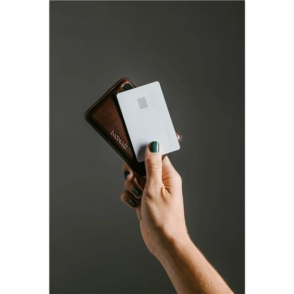 Nomad Tracking Card Pro lokátor s Apple Find My a MagSafe bílý - Lokátory - Obrázek 1946805885b4411cbb0436a677970776