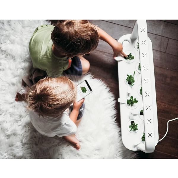 Click and Grow Smart Garden 9 chytrý květináč + 9ks kapslí se semínky bílý - Květináče - Obrázek 1LEQ000401