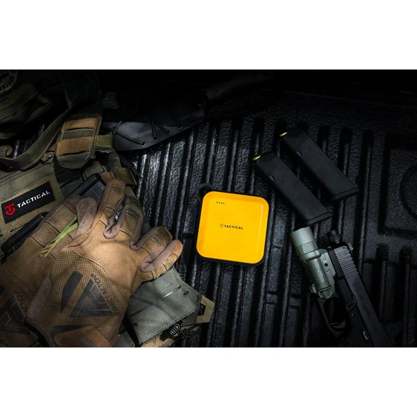 Tactical Badass powerbanka se svítilnou (10050 mAh) žlutá - Powerbanky - Obrázek 254604c3920340ddb730c83ba481418b