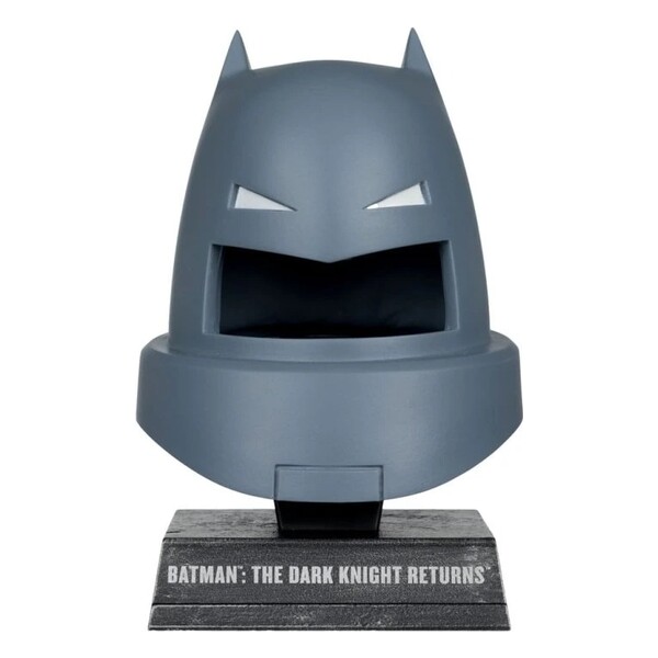 Replika helmy McFarlane Toys DC Direct Armored Batman