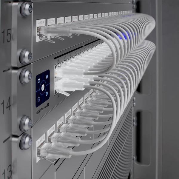 Ubiquiti L3 UniFi Professional USW Pro Max 48 switch - Switche - Obrázek 3ERA000N01