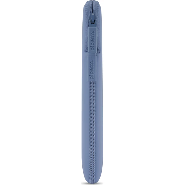 Pipetto Classic Fit Sleeve pouzdro pro MacBook Neo 13 fialové - Pouzdra - Obrázek 3a40f67adbb645b99de22cf7fed2e157