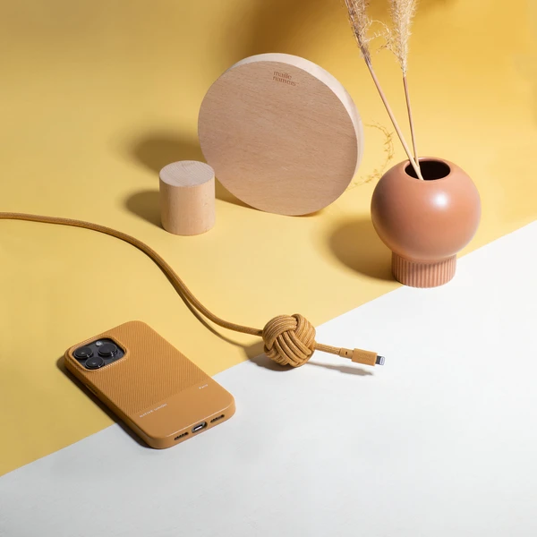 Native Union Night Cable USB-C/Lightning kabel 3m, 20W horčicový - Kabely a redukce - Obrázek 4f0f04c578a34a22b25f26973a4df93e