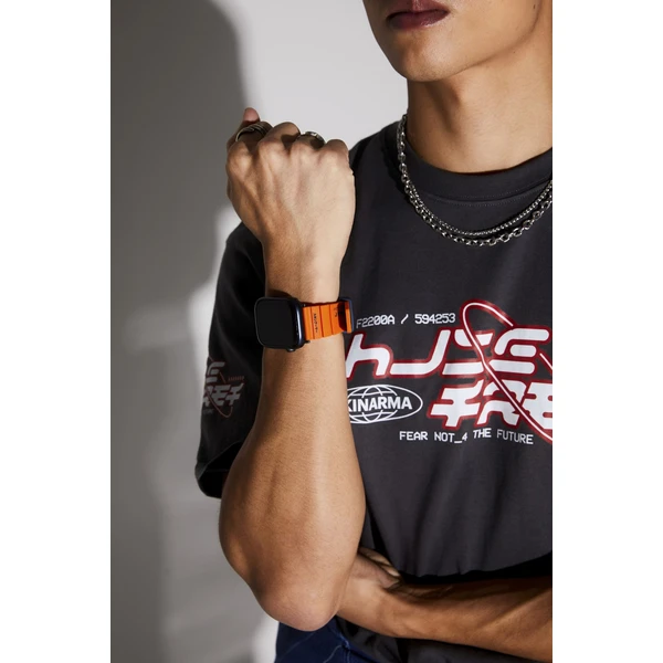SKINARMA Shokku řemínek Apple Watch 42/44/45mm oranžový - Řemínky - Obrázek 51218ec33c8a49f2a55fa37b5d5e7556