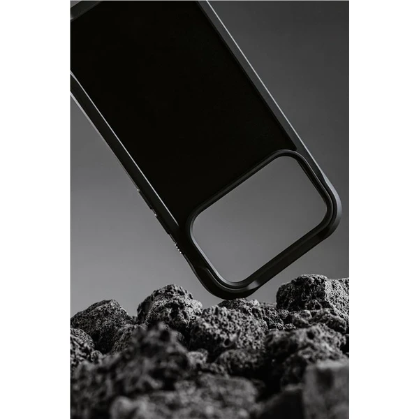 Nomad Rugged Leather Case (Horween) MagSafe kožený kryt iPhone 17 Pro Max Black - Pouzdra - Obrázek 52d966750e0140828635cdf9e7069366
