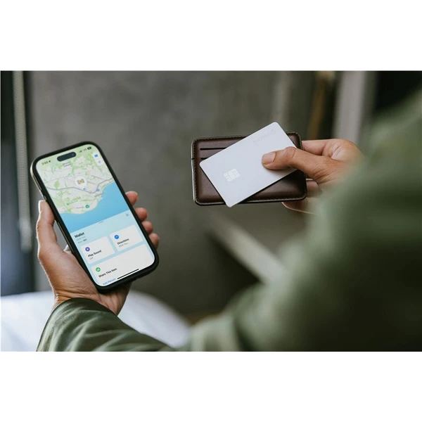 Nomad Tracking Card Pro lokátor s Apple Find My a MagSafe bílý - Lokátory - Obrázek 557eefbdc17b4a86b7a06ee11e5c7750