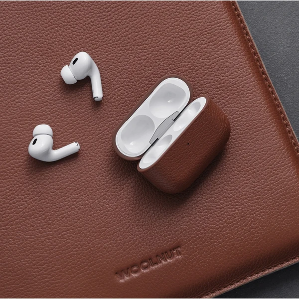 Woolnut Leather kožené pouzdro pro AirPods Pro 2. generace hnědé - Pouzdra - Obrázek 57KR100501