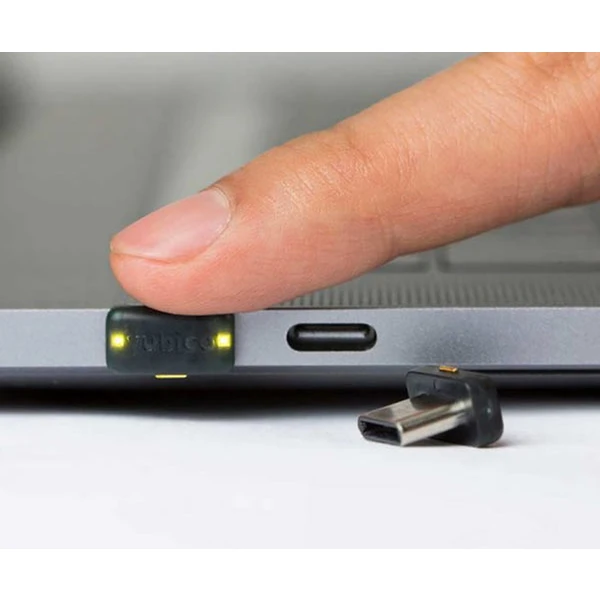 YubiKey 5C Nano USB-C, klíč/token s vícefaktorovou autentizaci, podpora OpenPGP a Smart Card (2FA) - Ostatní - Obrázek 61CW000501