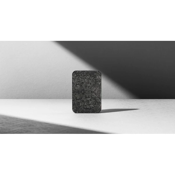 SHARGE C3 CarbonMag MagSafe powerbanka 5000mAh karbonová - Powerbanky - Obrázek 6462f1da5eb746f6845b0fb0f68c6404