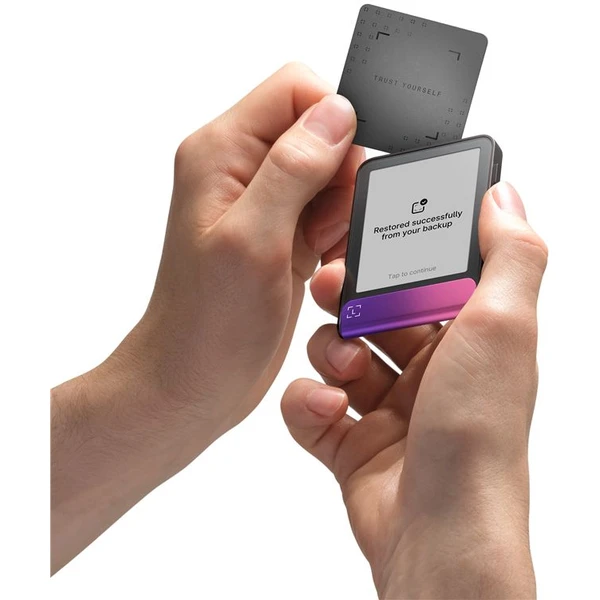 Ledger Flex krypto peněženka (iOS/Android/MacOS/Windows/Linux) Crimson Magenta - Krypto peněženky - Obrázek 66afd79963f74d9b816a93849e826350