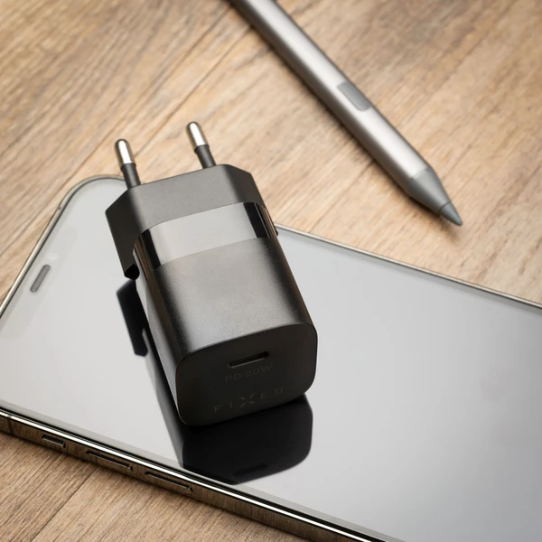 FIXED Mini nabíječka s USB-C výstupem a kabelem USB-C 1 metr PD 20W černý - Nabíječky - Obrázek 6IL4700301