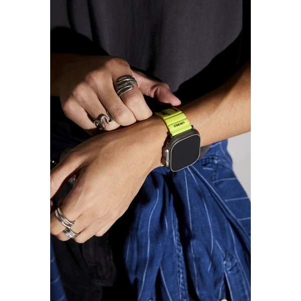 SKINARMA Shokku řemínek Apple Watch 49/45/44/42 mm žlutý - Řemínky - Obrázek 6Q93000J01