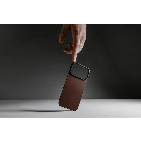 Nomad Magnetic Leather Back (Horween) Magsafe kožený kryt iPhone 17 Pro Black - Pouzdra - Obrázek 6c9f4faebb27404e86816d4f037023a3