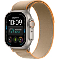 Apple Watch Ultra 4 49mm Přírodní titan s pískovým Trailovým tahem M/L - Chytré hodinky