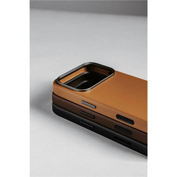 Nomad Traditional Leather Case MagSafe kožený kryt iPhone 17 Pro Max Black - Pouzdra - Obrázek 7aff28f8c7b940d49f03bdc4b050a51d