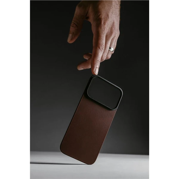 Nomad Magnetic Leather Back (Horween) Magsafe kožený kryt iPhone 17 Pro Rustic Brown - Pouzdra - Obrázek 7c2383d09d3e4fe8b965db149d090537