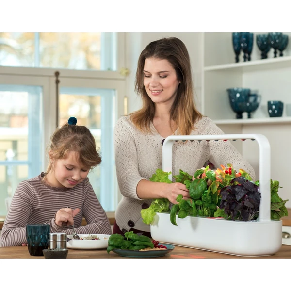 Click and Grow Smart Garden 9 chytrý květináč + 9ks kapslí se semínky bílý - Květináče - Obrázek 8LEQ000401