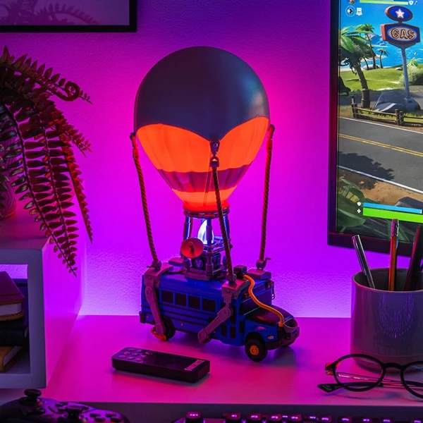Paladone lampička Fortnite - Battle Bus - Lampičky - Obrázek 8cbe998d378c4f4eacc1301be9b9a409