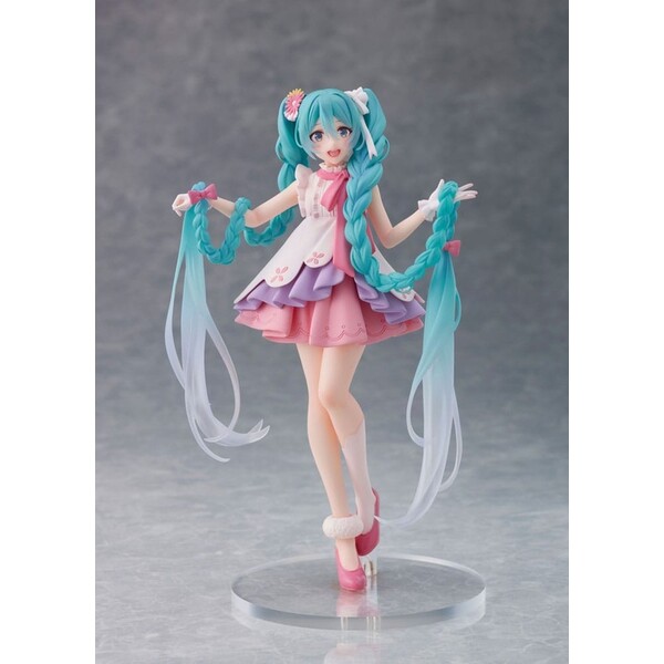 Figurka Taito Prize Hatsune Miku - Wonderland Rapunzel 18 cm