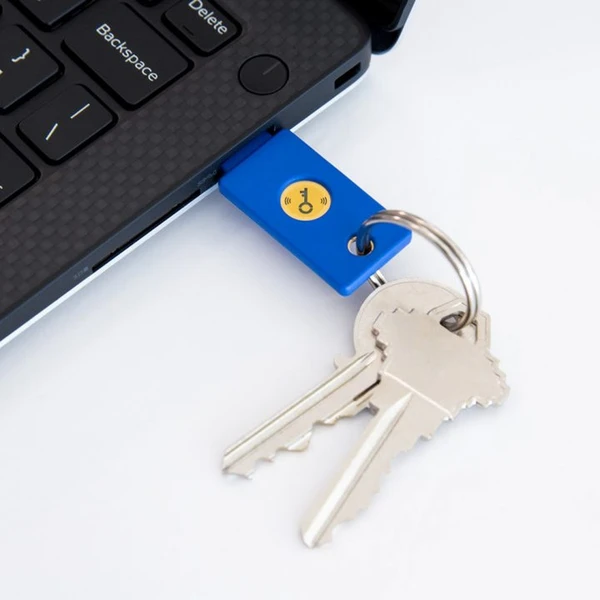 Security Key NFC - USB-A, podporující vícefaktorovou autentizaci (NFC, MIFARE) - Ostatní - Obrázek A1CW000501