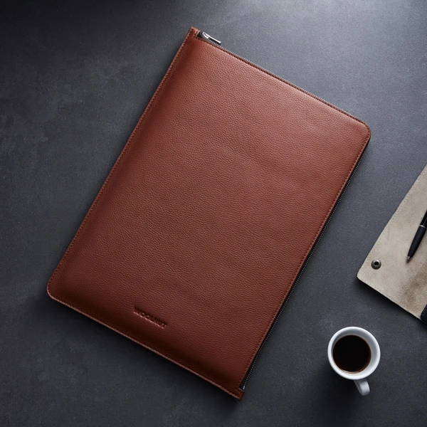 Woolnut Leather Folio kožené pouzdro MacBook Pro 16" hnědé - Pouzdra - Obrázek BDG7000601