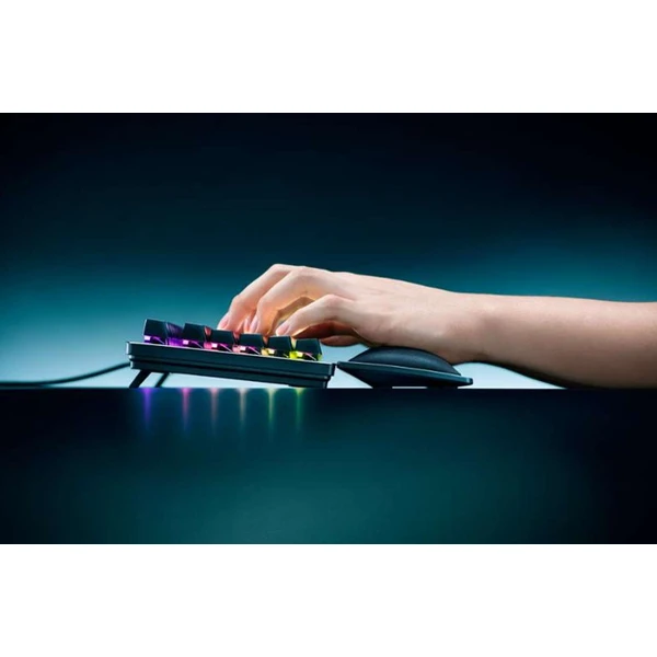 Razer Wrist Pro (Cooling Gel) podložka pod zápěstí černá - Opěrky - Obrázek BDTZ400301