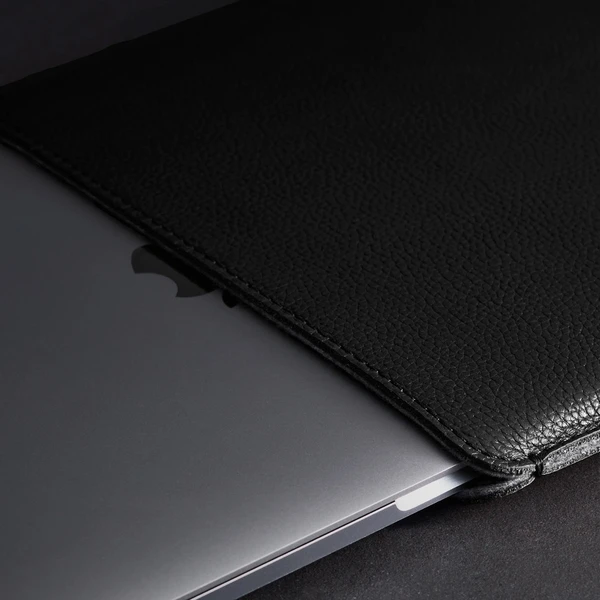 Woolnut Leather Sleeve kožené pouzdro MacBook Pro 13"/MacBook Air 13" černé - Pouzdra - Obrázek C3SR100501