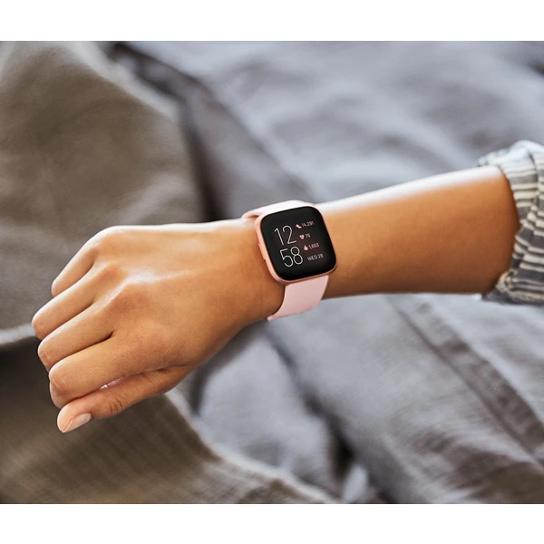 Fitbit Versa 2 světle růžový pásek růžově zlatý hliník - Chytré hodinky - Obrázek D80T000301