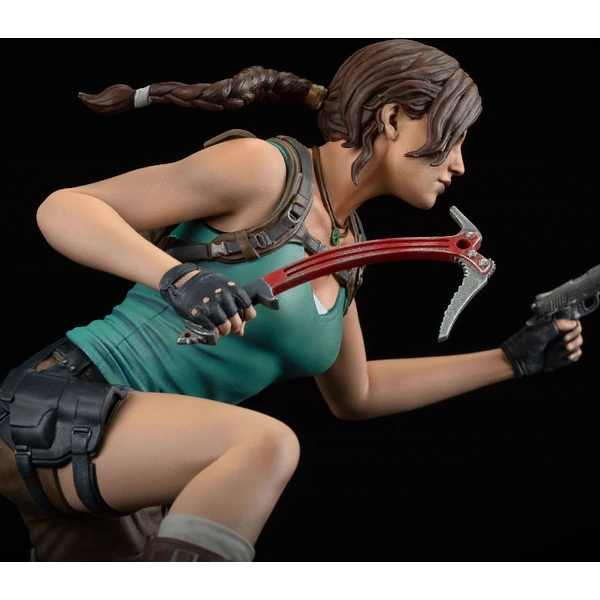 Soška Dark Horse Tomb Raider - Lara Croft 24 cm - Sochy a sošky - Obrázek DBBC000K01