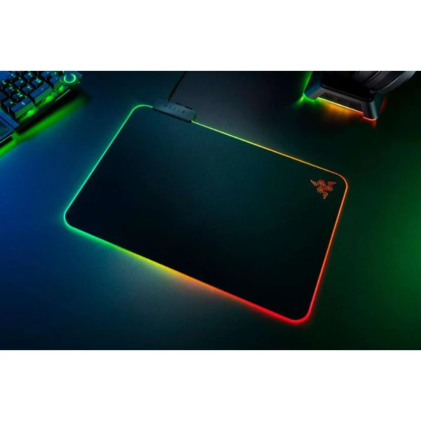 Razer Firefly V2 RGB podložka na myš černá - Podložky - Obrázek EBTZ400301