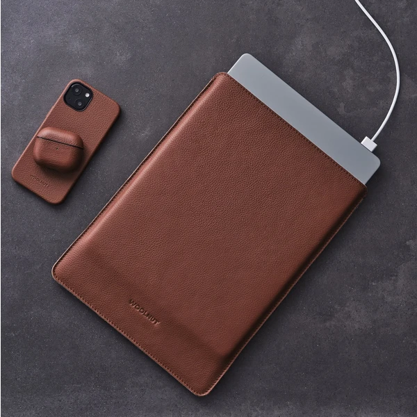 Woolnut kožené Sleeve pouzdro pro 14" MacBook Pro hnědé - Pouzdra - Obrázek F5SR100501