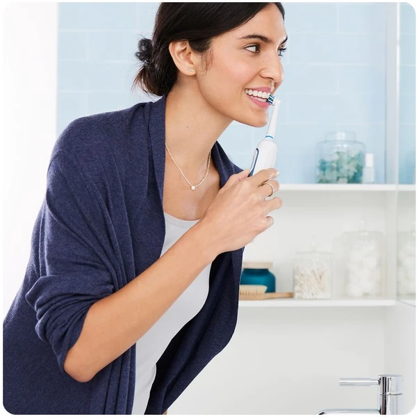 Oral-B Smart 6 6000N chytrý zubní kartáček hlavice Cross Action modrý - Zubní kartáčky - Obrázek F8HW400301