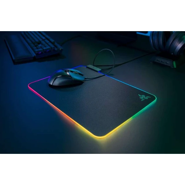 Razer Firefly V2 RGB podložka na myš černá - Podložky - Obrázek FBTZ400301
