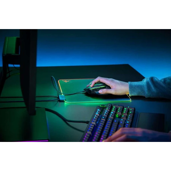 Razer Firefly V2 RGB podložka na myš černá - Podložky - Obrázek HBTZ400301