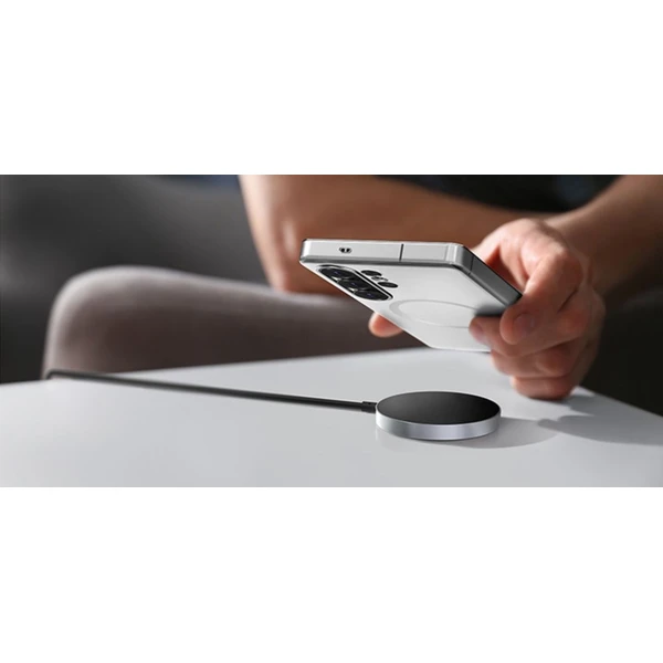 Samsung Single Qi2 magnetická nabíječka pro Samsung Galaxy S25/Z Flip 7/Z Fold 7 černá - Nabíječky - Obrázek II4L000K01