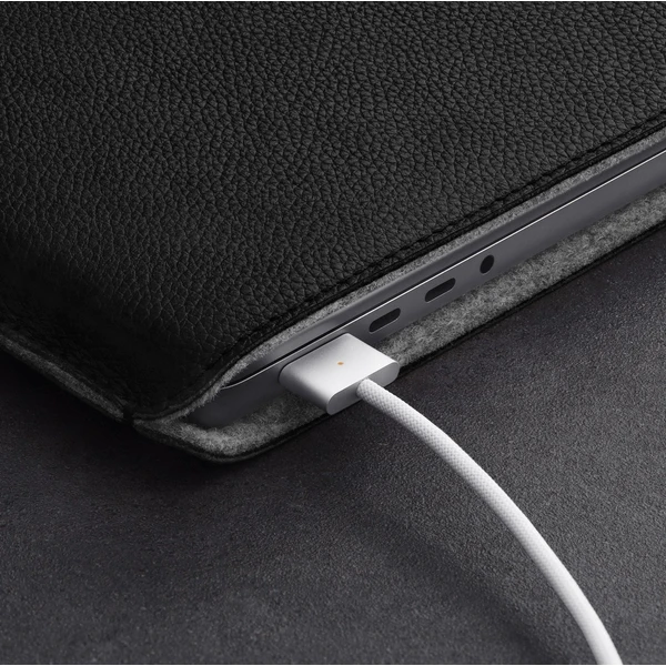 Woolnut kožené Sleeve pouzdro pro 16" MacBook Pro černé - Pouzdra - Obrázek J6SR100501