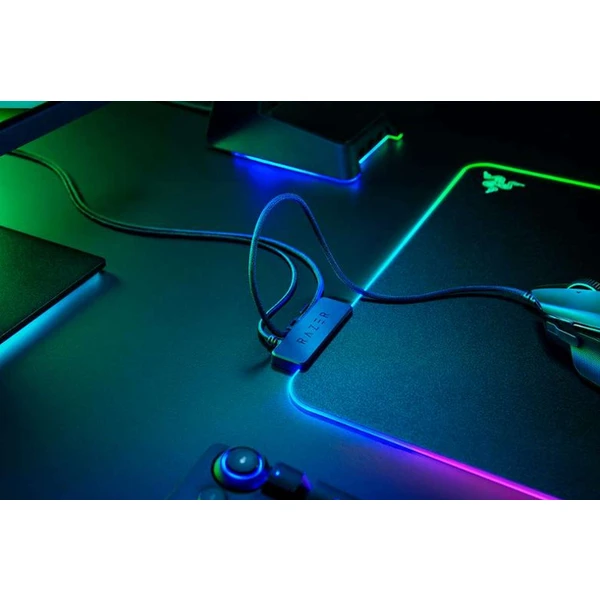 Razer Firefly V2 RGB podložka na myš černá - Podložky - Obrázek JBTZ400301