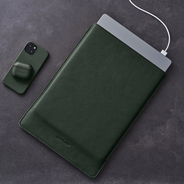 Woolnut kožené Sleeve pouzdro pro 16" MacBook Pro tmavě zelené - Pouzdra - Obrázek K7SR100501