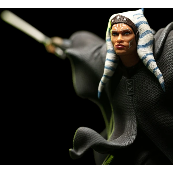 Soška Iron Studios Deluxe Art Scale 1/10 SW: Ahsoka series - Ahsoka Tano 29 cm - Sochy a sošky - Obrázek K9Z9000K01