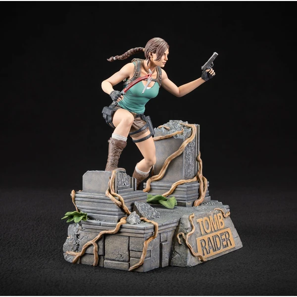Soška Dark Horse Tomb Raider - Lara Croft 24 cm - Sochy a sošky - Obrázek KBBC000K01