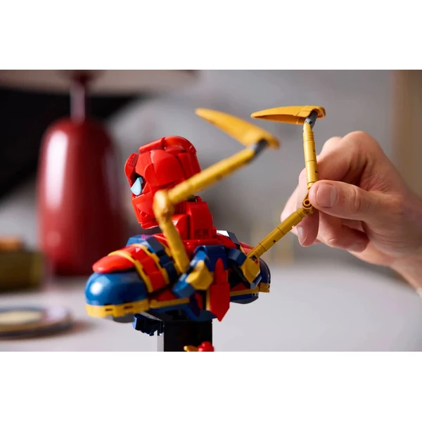 LEGO Marvel 76326 Busta Iron Spider-Mana - LEGO - Obrázek KUAJ000K01