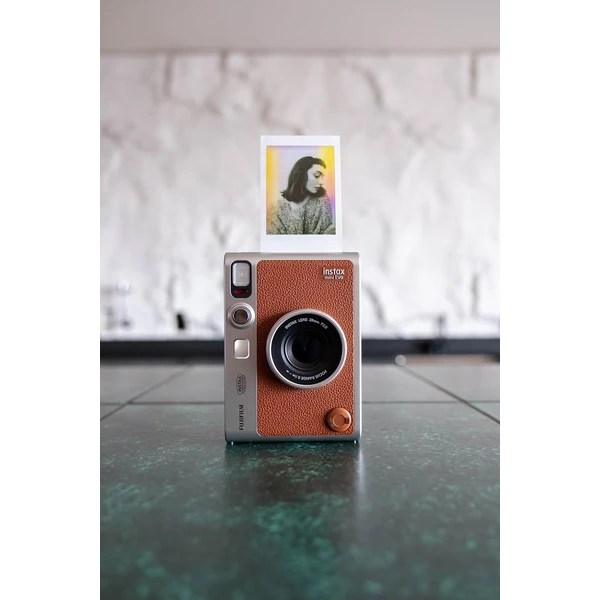 Fujifilm Instax mini EVO hnědý - Fotoaparáty - Obrázek LCJ7000701