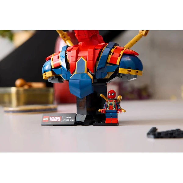 LEGO Marvel 76326 Busta Iron Spider-Mana - LEGO - Obrázek LUAJ000K01
