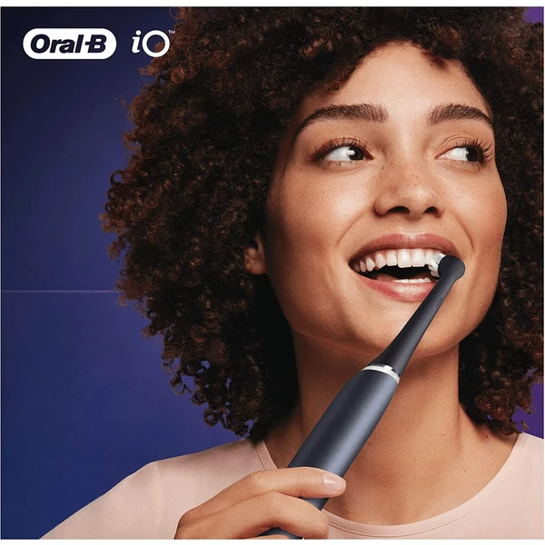 Oral-B iO Ultimate Clean náhradní hlavice (4 ks) černé - Zubní kartáčky - Obrázek M0MNF00101