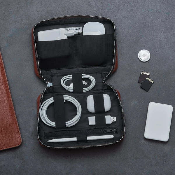 Woolnut kožený Tech Organizér hnědý - Organizéry - Obrázek M0Q4000701