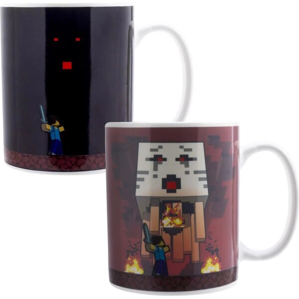 Hrnek měnící se motivem Minecraft Nether