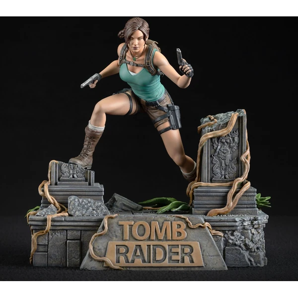 Soška Dark Horse Tomb Raider - Lara Croft 24 cm - Sochy a sošky - Obrázek OBBC000K01