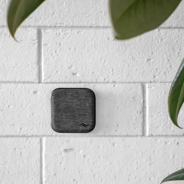 Peak Design Wall Mount MagSafe nalepovací držák Charcoal - Držáky - Obrázek OUKM300401