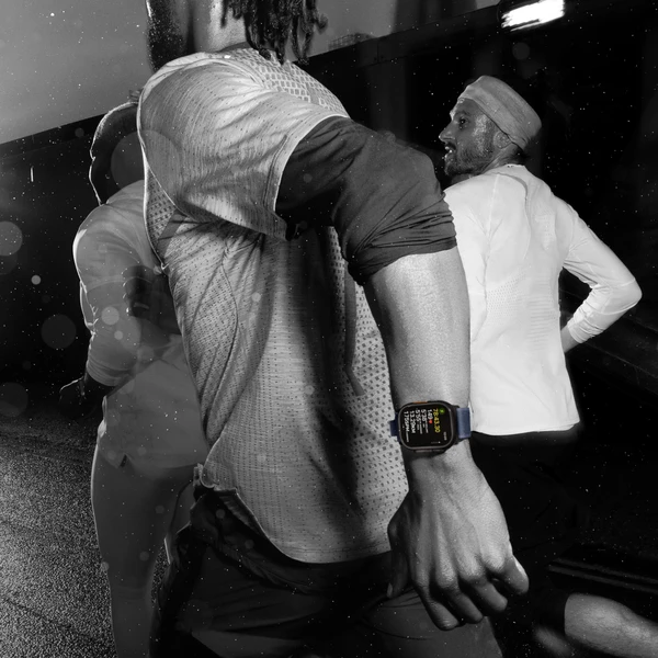 Apple Watch Ultra 2 (2024) 49mm Černý titan s tmavě zeleným alpským tahem S - Chytré hodinky - Obrázek PPQ7000K01